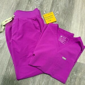 Figs Women's Vibrant Purple Scrub Set